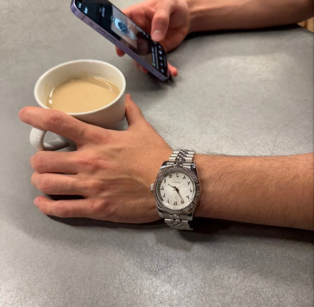 SEIKOJUST | WHITE ARABIC TEXTURED