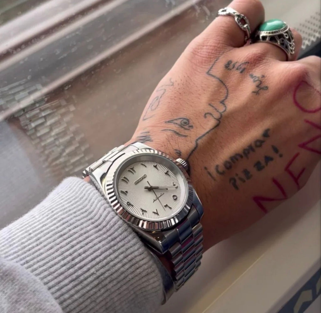 SEIKOJUST | WHITE ARABIC TEXTURED